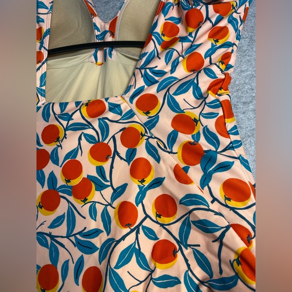 S09 Summersalt The Ruffle Backflip Pink Nectarine
Orange Orchard size 8 - Picture 6 of 9